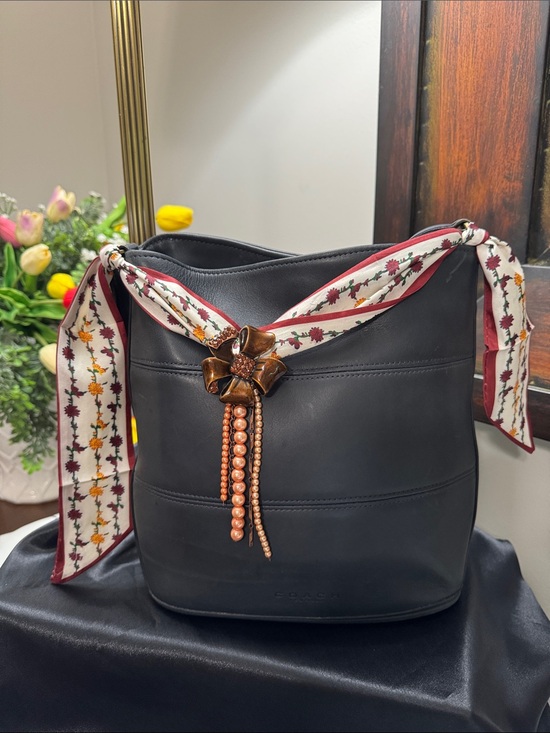 unbranded Accessories - Bag Brooch with Floral Scarf